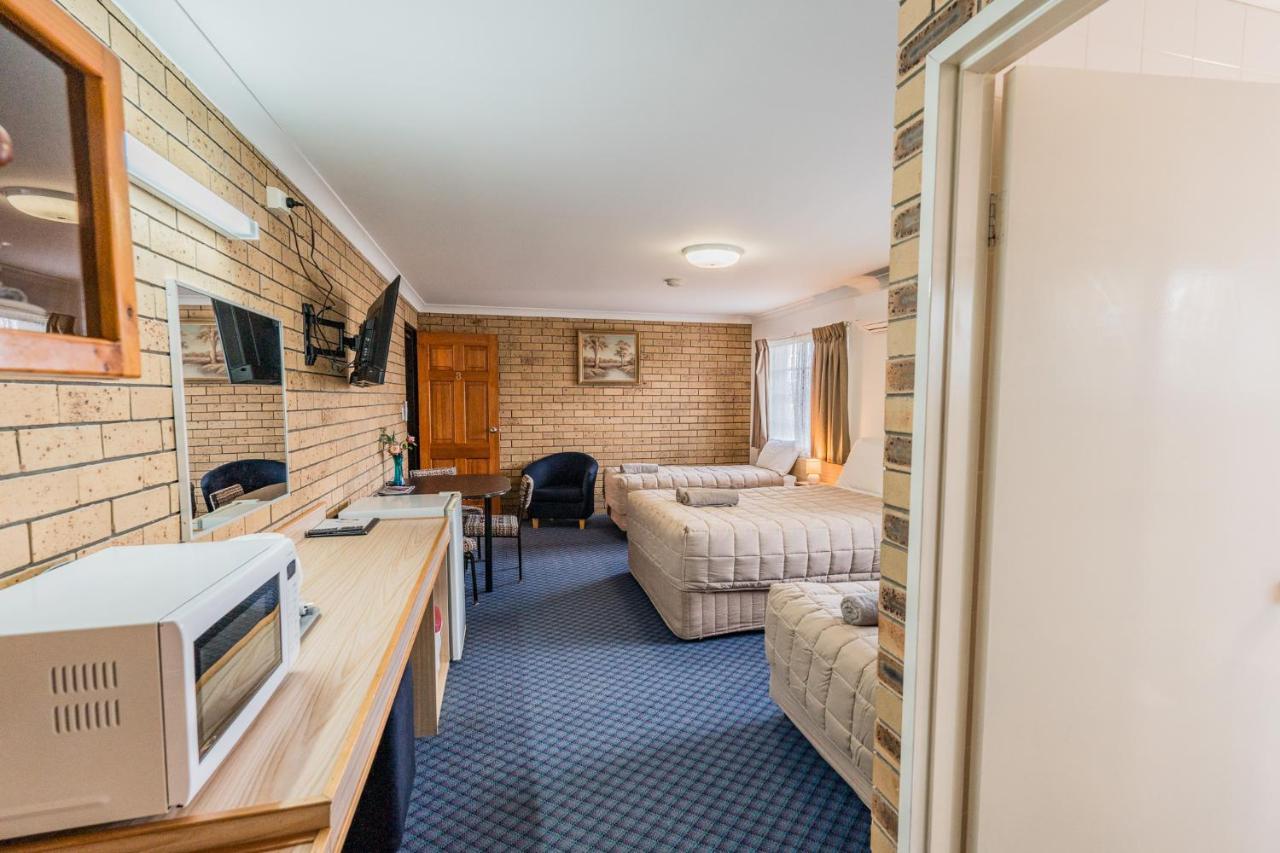 Settlers Motor Inn Tenterfield Exterior photo