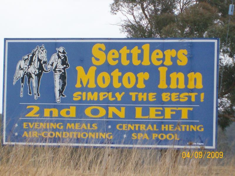 Settlers Motor Inn Tenterfield Exterior photo