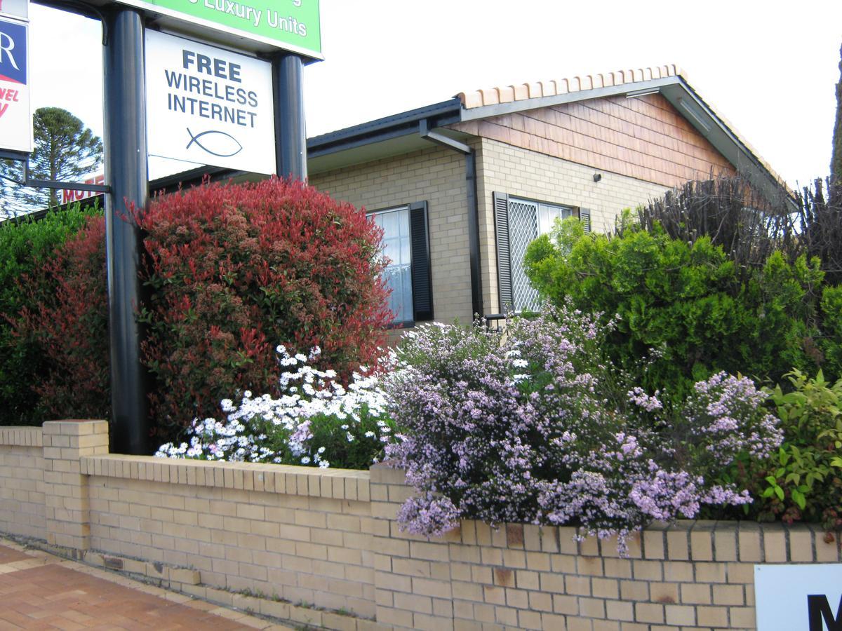 Settlers Motor Inn Tenterfield Exterior photo